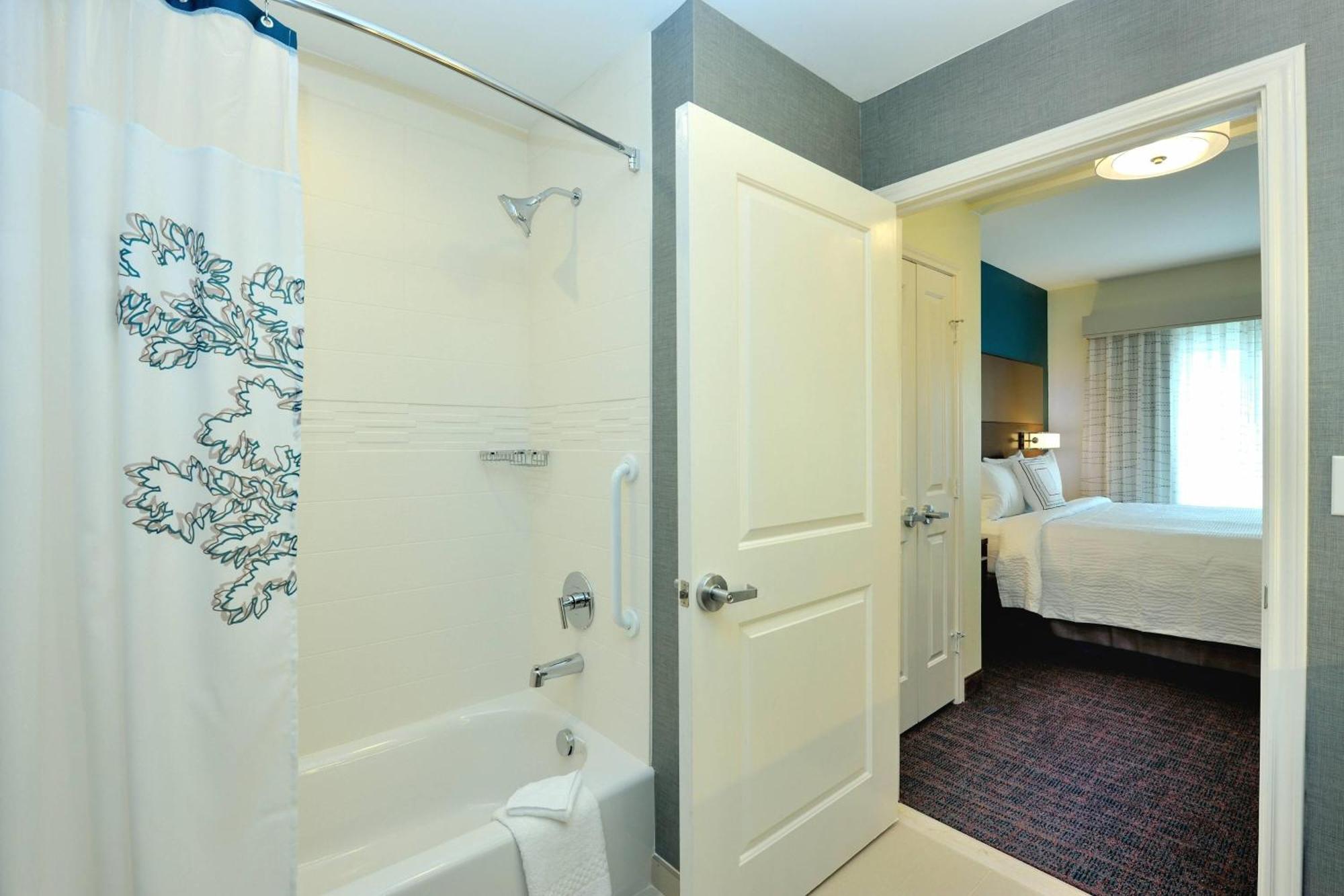 Hotel By Marriott Houston