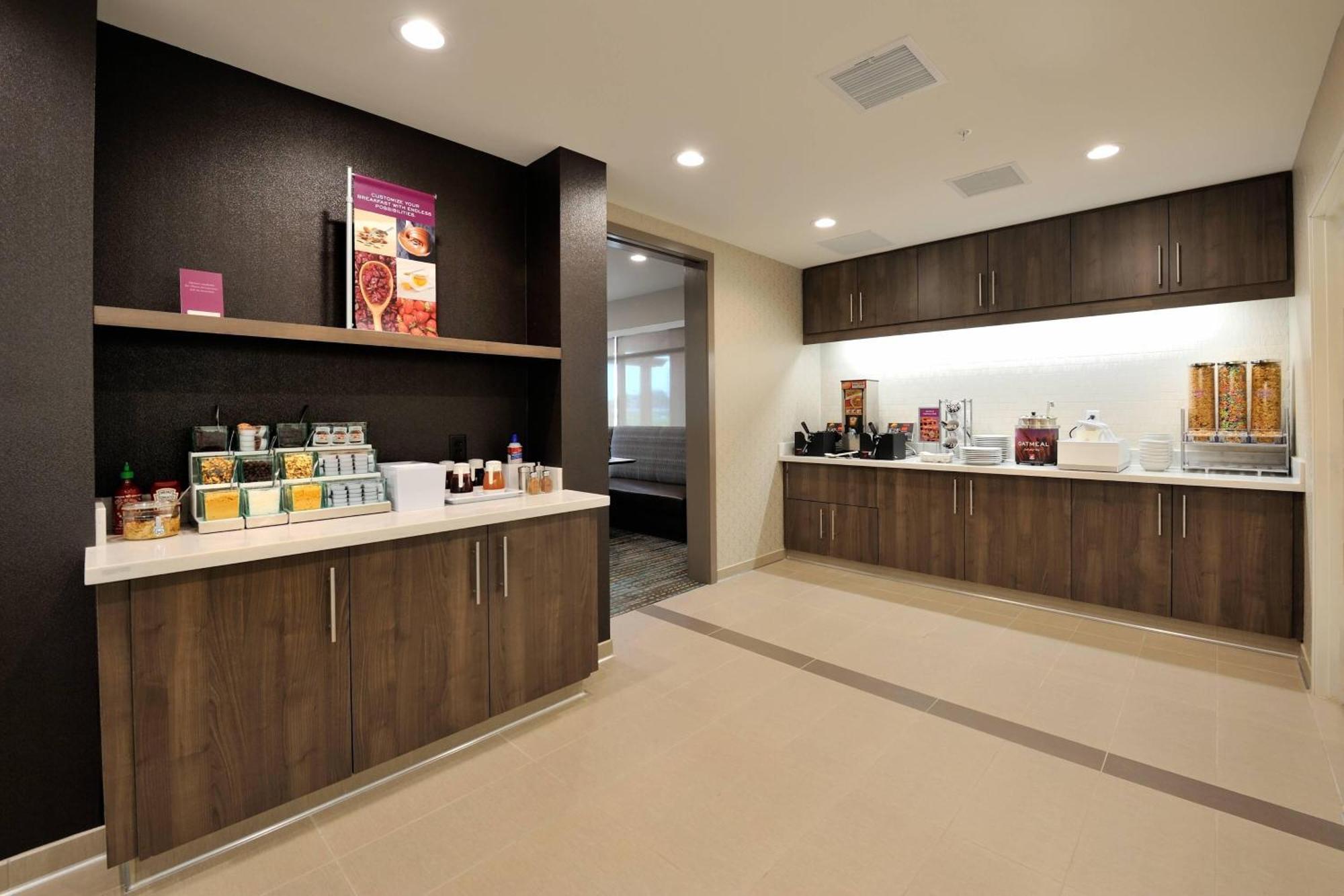Hotel By Marriott Houston 3*