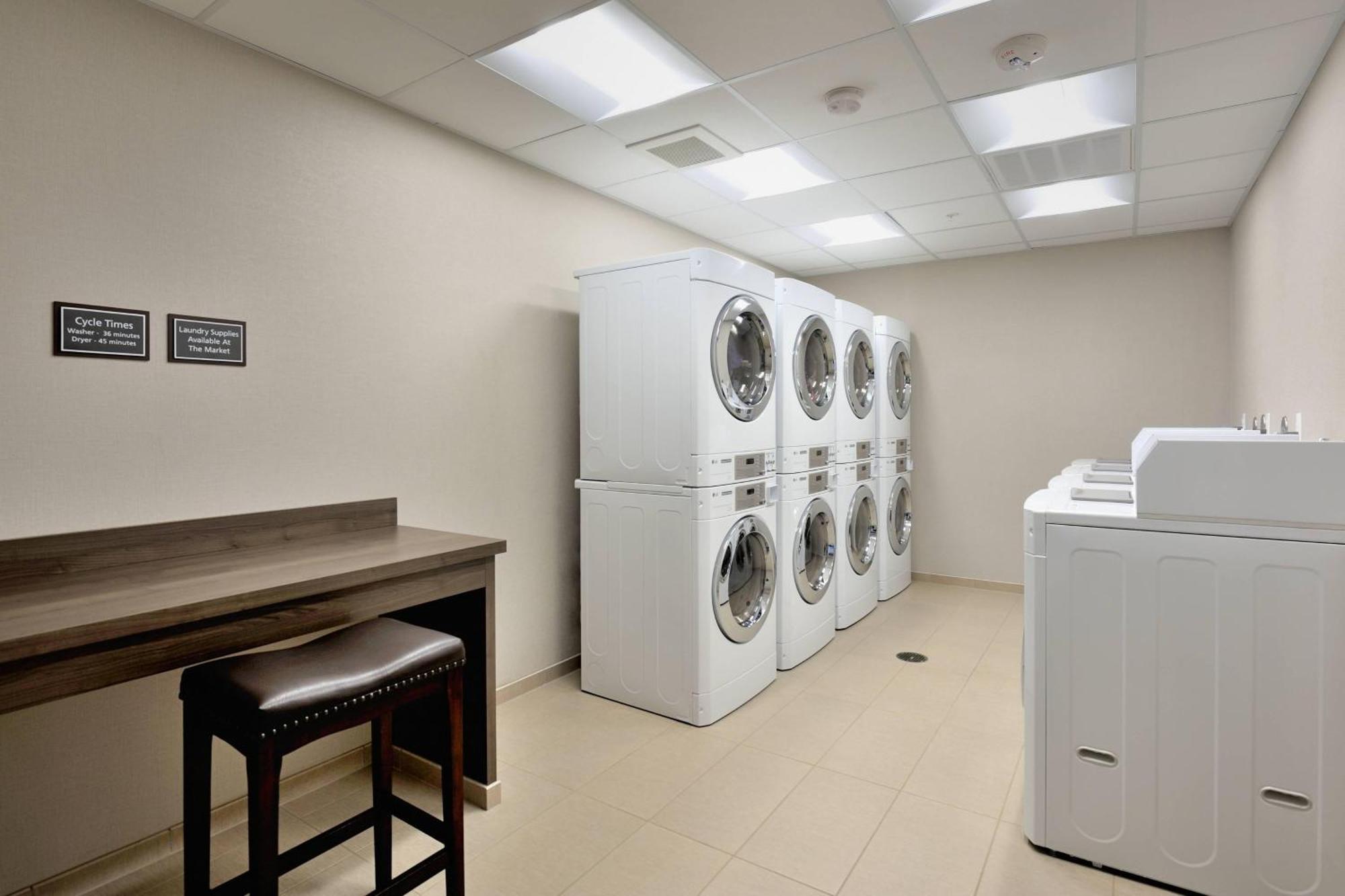 By Marriott Houston 3*